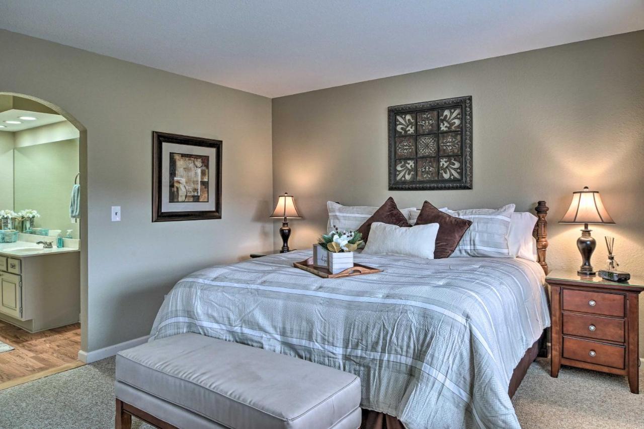 Condo Amidst Branson Action With Pool Access And Golf! Exterior foto